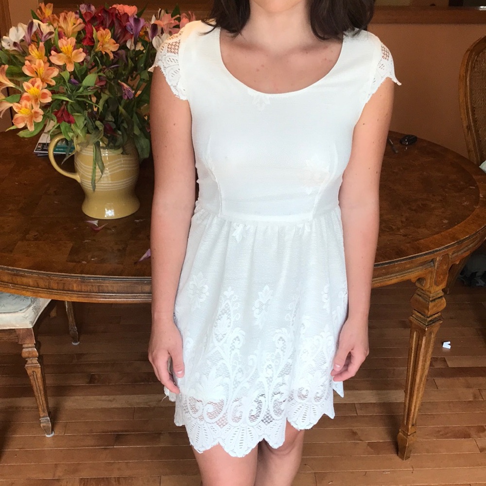 Love, Fire lace dress